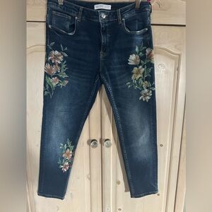 Zara jeans🌸